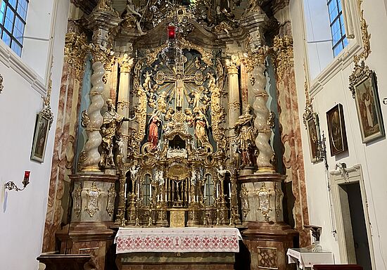 Ein wenig bekanntes Ensemble im Westen der Stadt:
Führung zu Hl. Kreuz und Herz Jesu