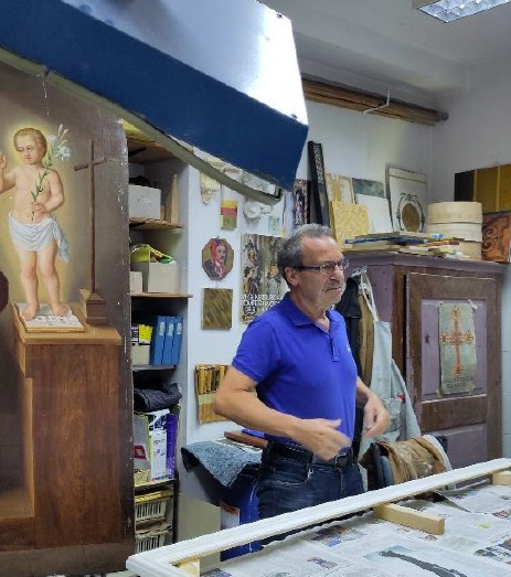Vom Anschieß-Pinsel zur UV-Lampe - 
Führung durch die Werkstatt des Kirchenmalers und Restaurators Rudolf Rappenegger